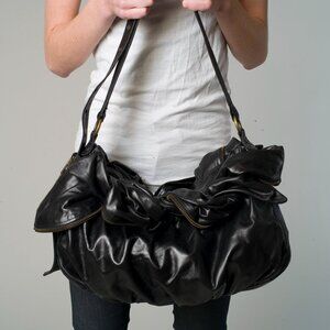 Charlott Vasberg purse handbag zipper twist crossbody La Garconne